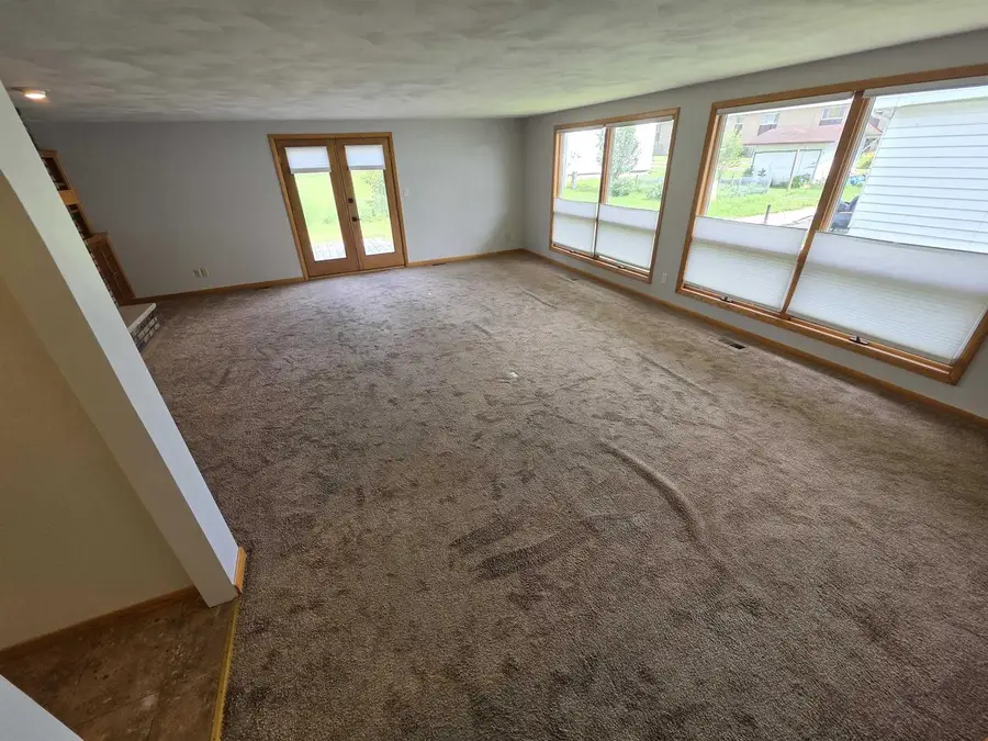 816 27th Avenue, Monroe, WI 53566 - #3