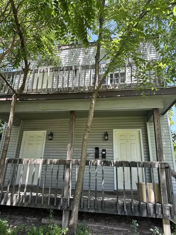 903 E 2nd Avenue, Brodhead, WI 53520