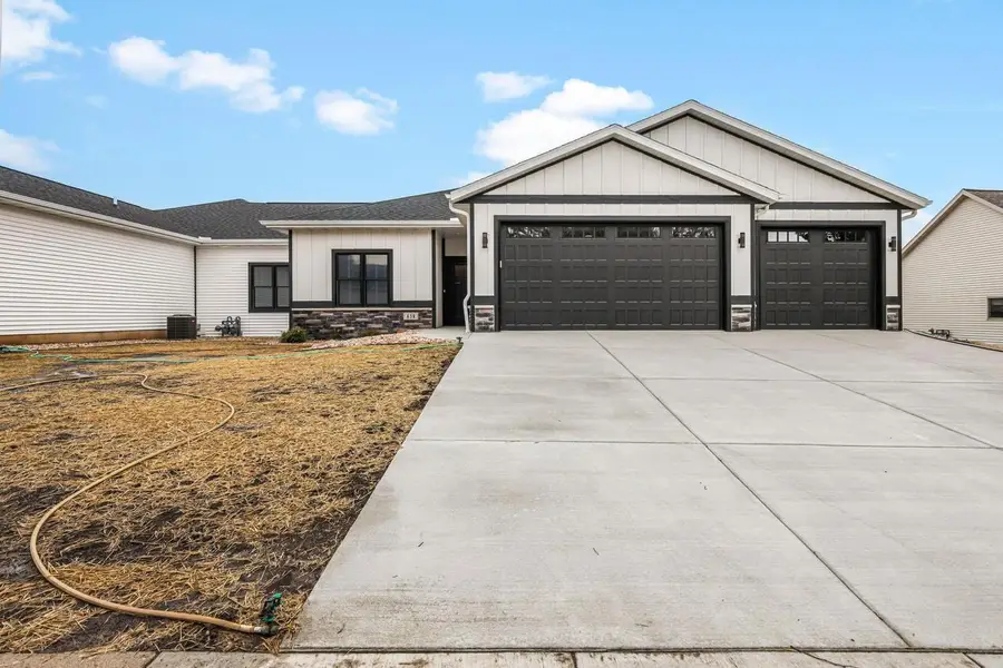 638 Sunset & 217 Dale Drive, Lodi, WI 53555 - #2