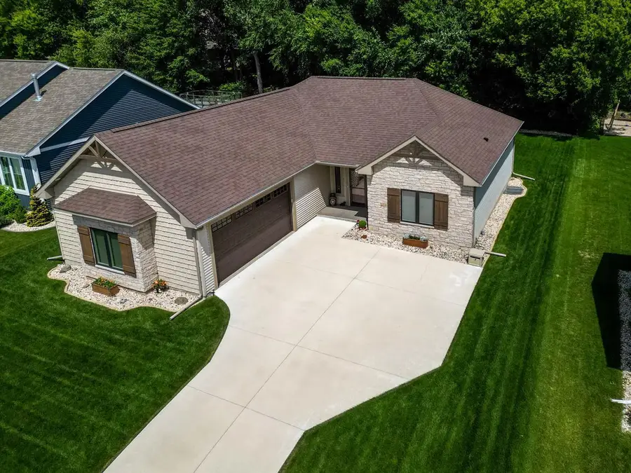 3904 Tanglewood Place, Janesville, WI 53546 - #2