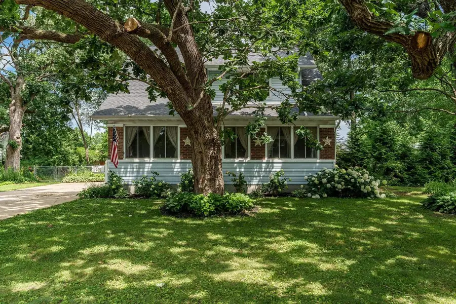 905 4th Street, Brodhead, WI 53520 - #2