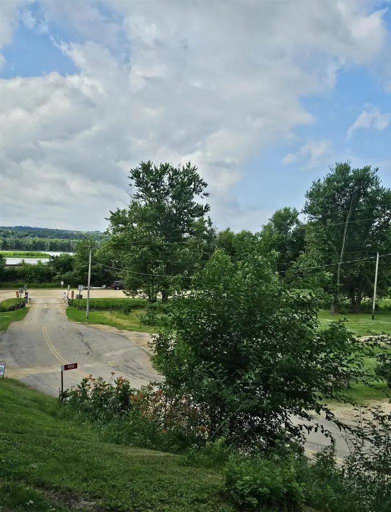 4918 County Rd N Road, Cassville, WI 53806 - #1