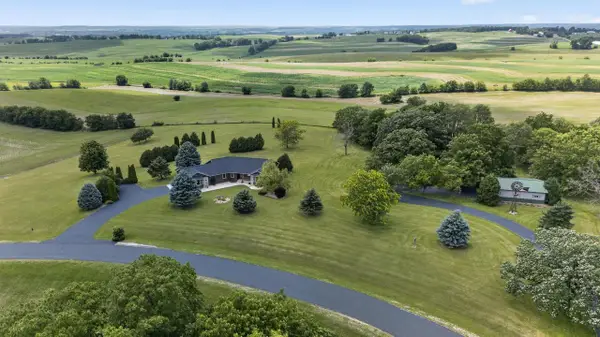 N7795 Panorama Road, Belleville, WI 53508