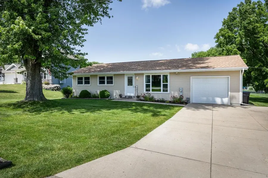 1787 Oakview Drive, Stoughton, WI 53589 - #2