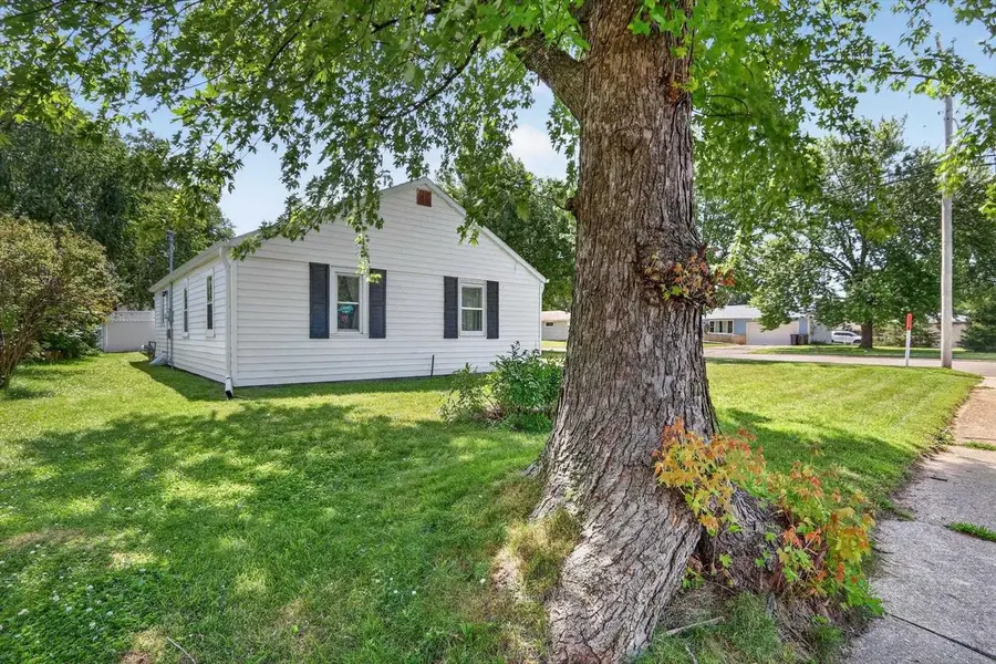 2416 Kellogg Avenue, Janesville, WI 53546 - #2