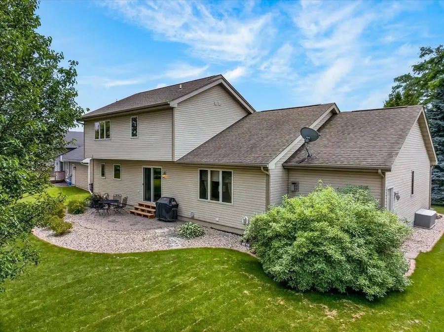 318 Burl Oak Drive, Deforest, WI 53532 - #2