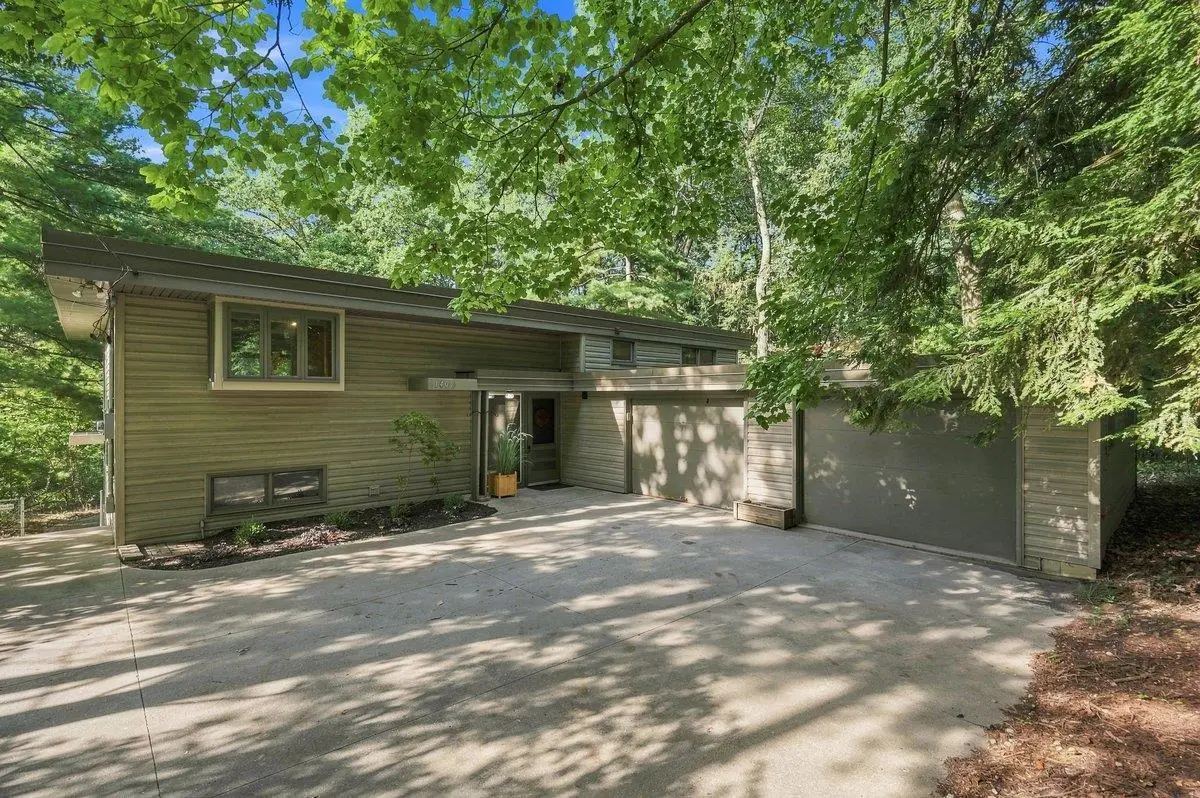 1409 Lake View Avenue, Madison, WI 53704 - #1