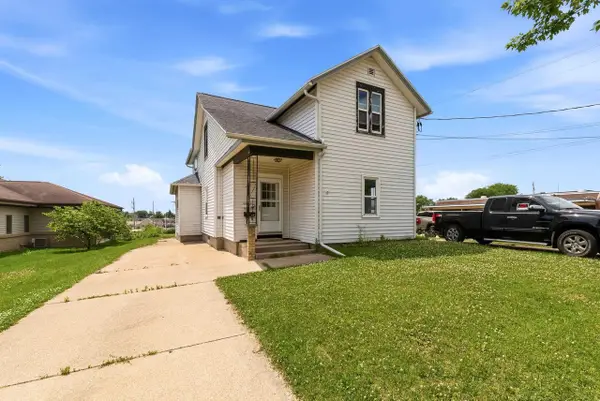 115 E Mackie Street, Beaver Dam, WI 53916