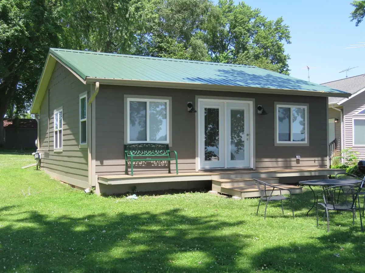 W10397 Blackhawk Trail, Fox Lake, WI 53933 - #1