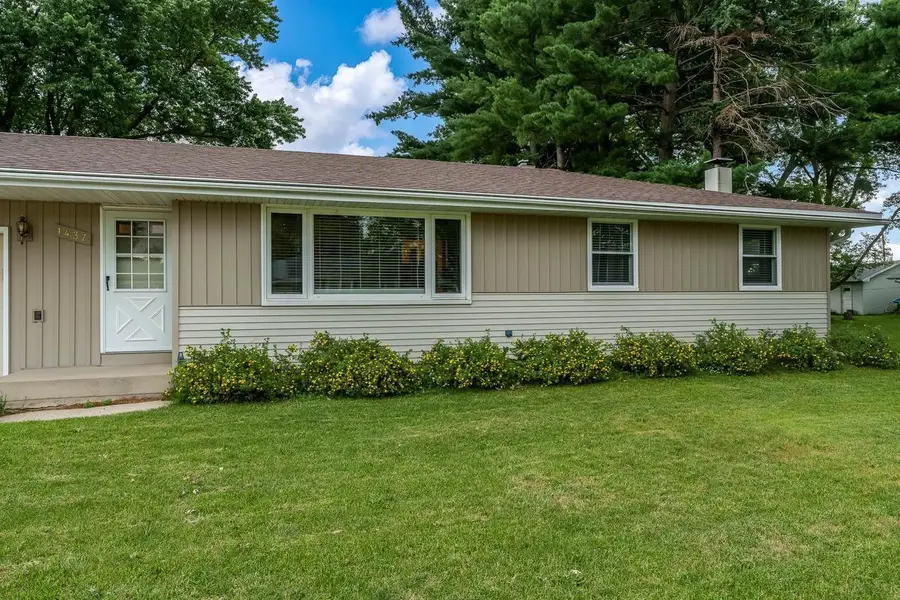 1437 S Chatham Street, Janesville, WI 53546 - #3