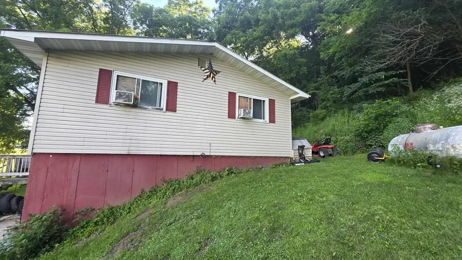 9866 Rattlesnake Road, Cassville, WI 53806 - #3