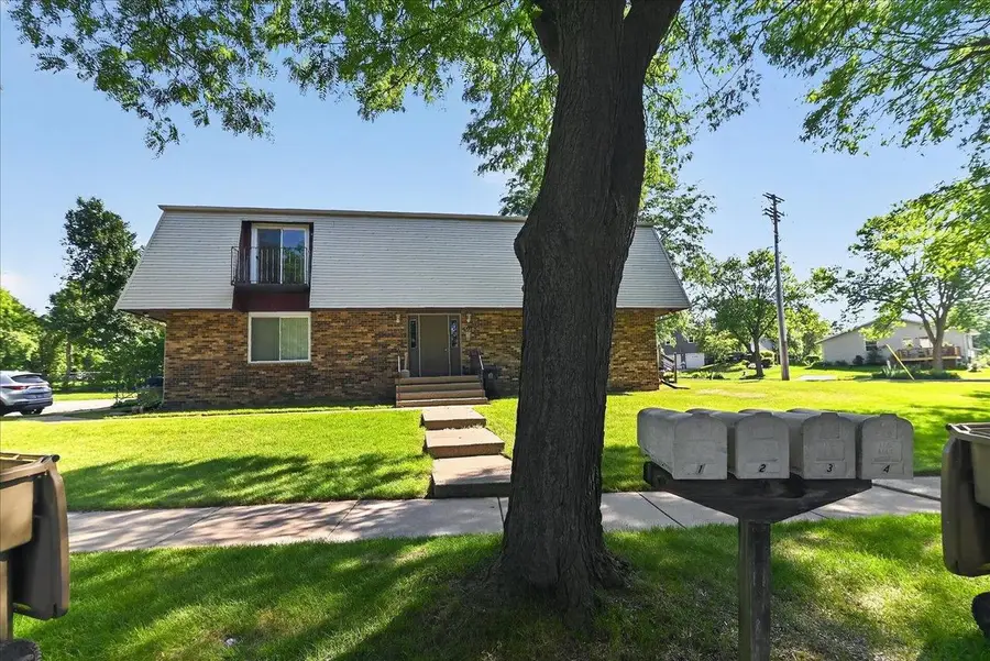 5110 Pebblebrook Drive, Madison, WI 53716 - #3