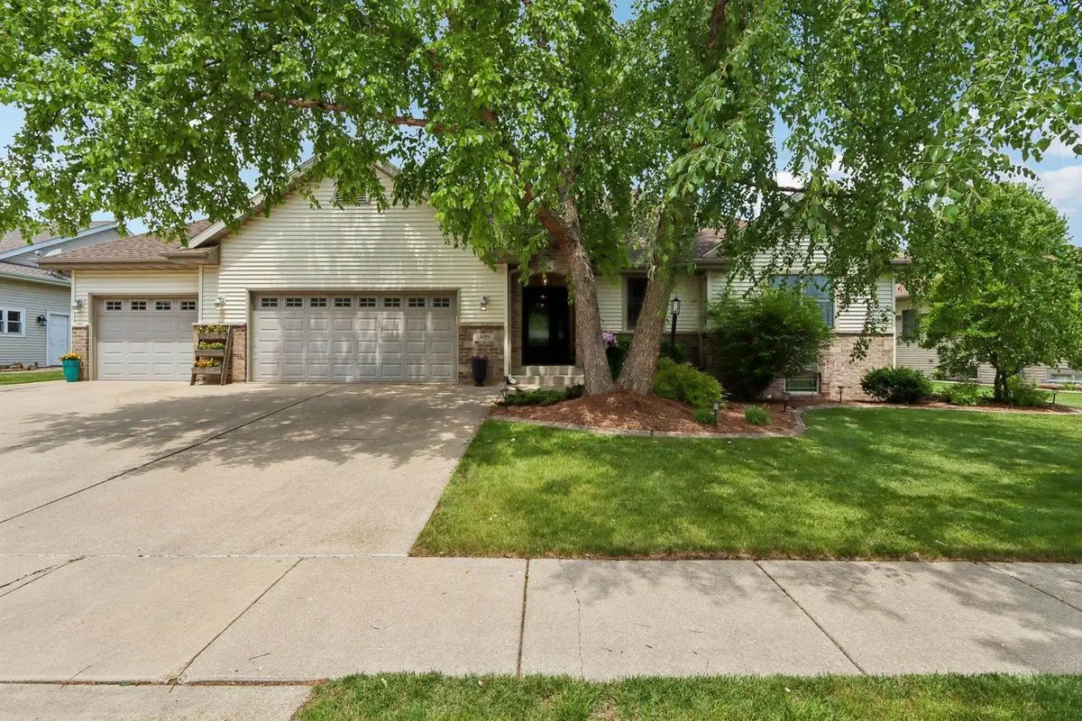 305 Lindsay Way, Cottage Grove, WI 53527 - #1