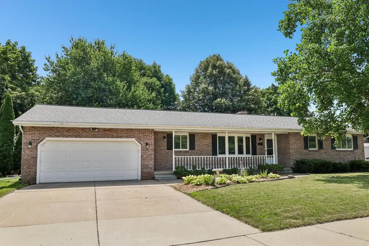 435 Baitinger Court, Sun Prairie, WI 53590 - #1