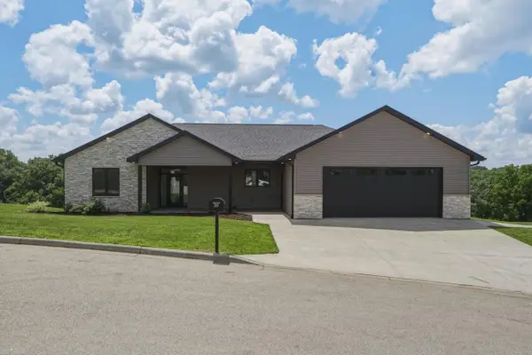 95 Spruce Park Drive, Potosi, WI 53820