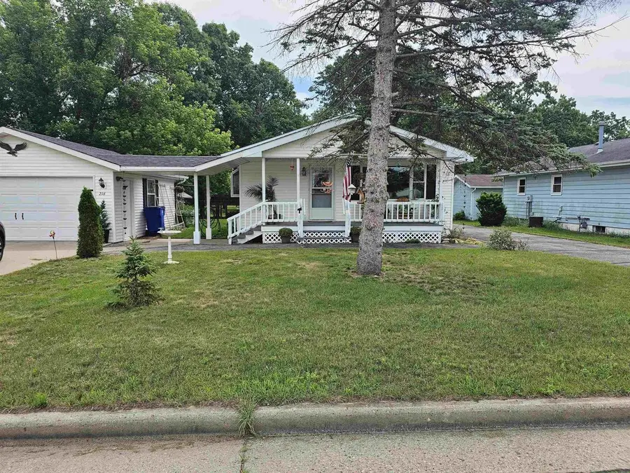 216 N Vincennes Street, Adams, WI 53910 - #3