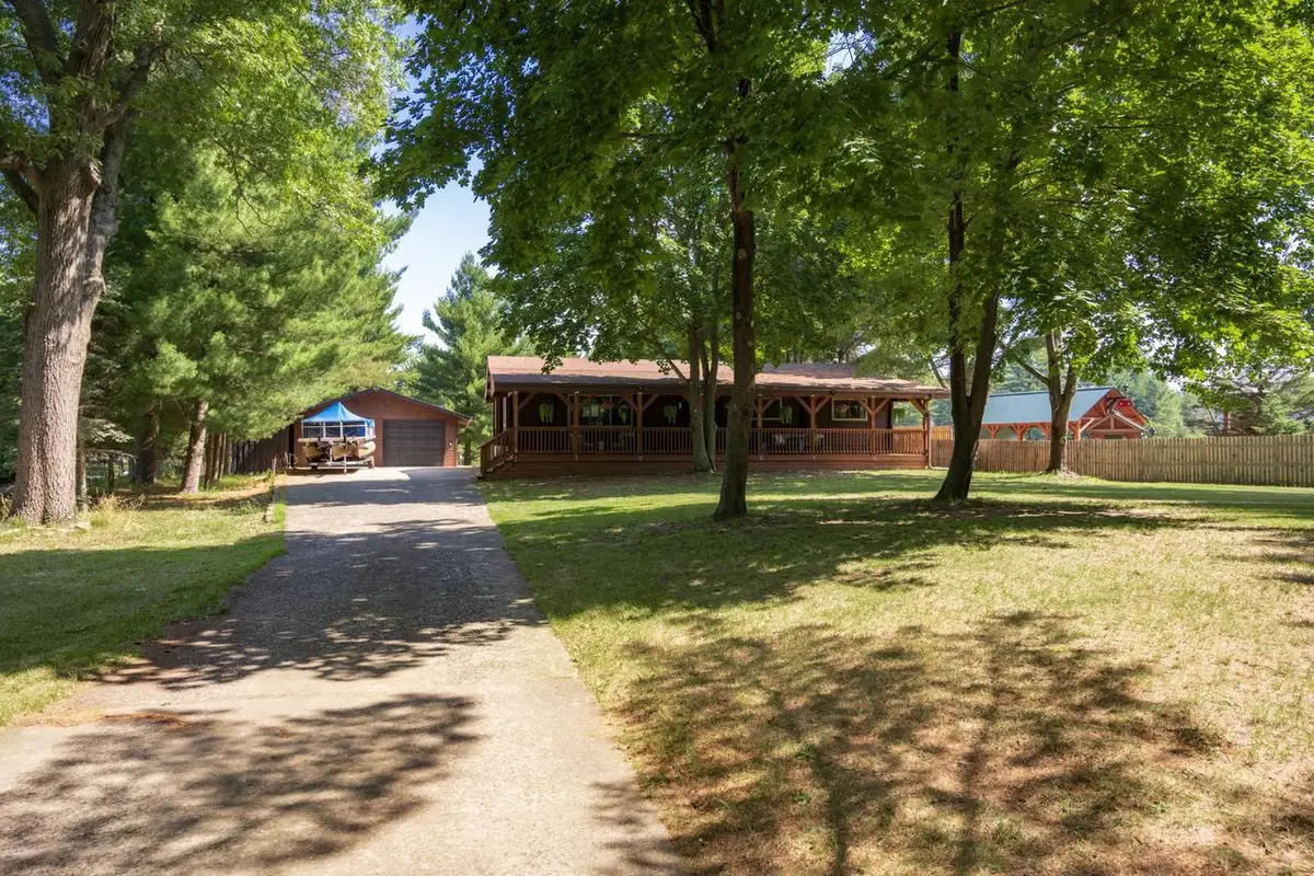 W5614 Cherokee Lane, New Lisbon, WI 53950 - #1