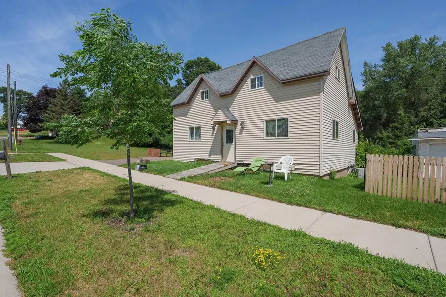 538 Maple Street, Eau Claire, WI 54703 - #3