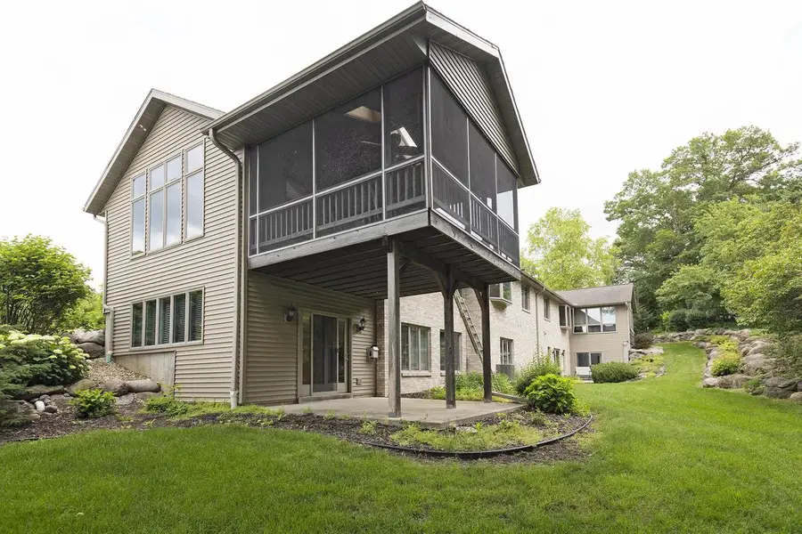 1223 W Sherman Avenue, Fort Atkinson, WI 53538 - #2