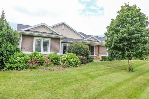 601 Wheatland Drive, Cambridge, WI 53523