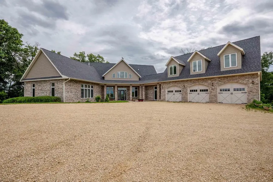 4526 County Road Q Road, Dodgeville, WI 53533 - #2