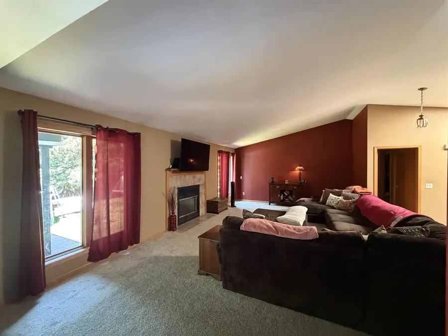 2518 Scenic Ridge Drive, Madison, WI 53719 - #3