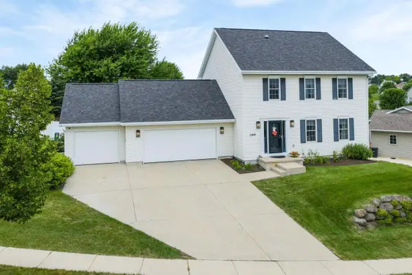 1208 Temple Drive, Mount Horeb, WI 53572