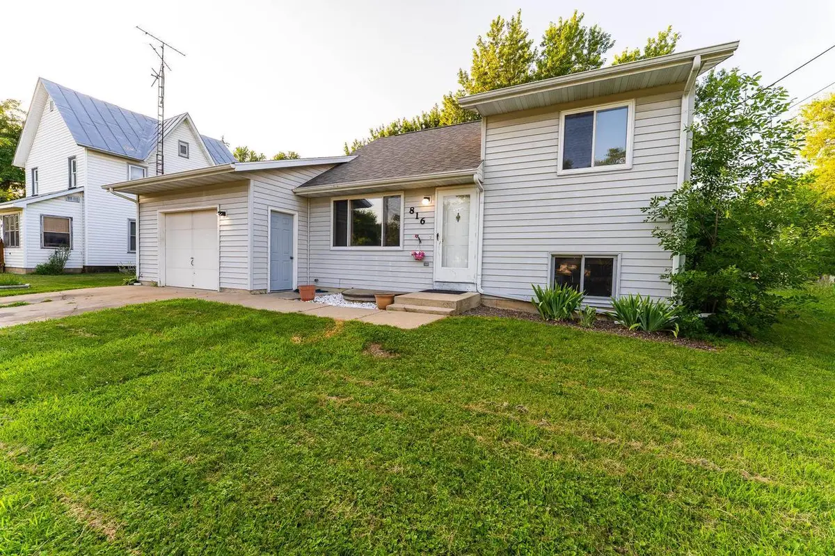 816 Central Avenue, Sparta, WI 54656 - #1