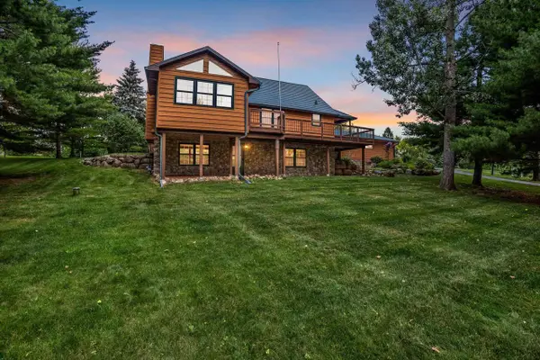 2555 Brown Deer Road, Stoughton, WI 53589
