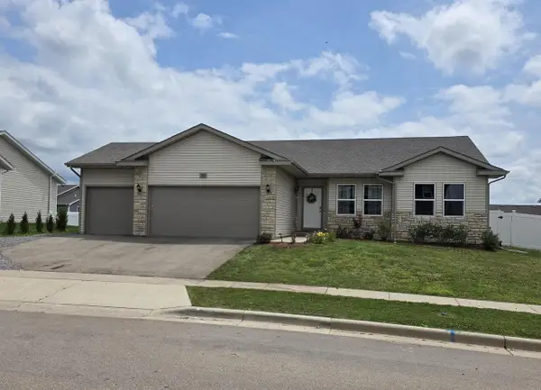 922 Margarets Way, Belleville, WI 53508