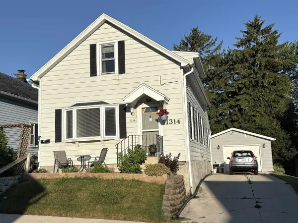 1314 S 24th Street, Sheboygan, WI 53081