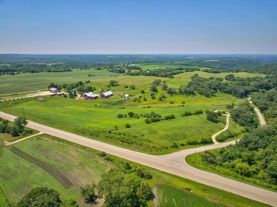 46.322 acres Norwegian Hollow Road, Dodgeville, WI 53533 - #3