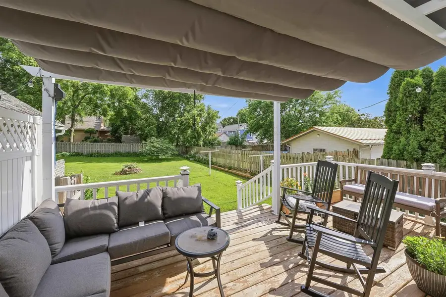 221 E 3rd Street, Beaver Dam, WI 53916 - #3