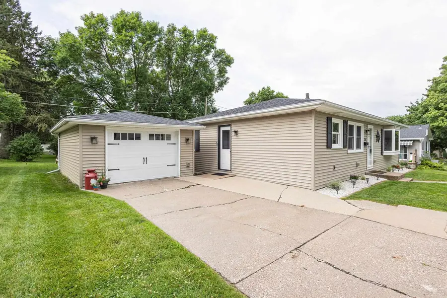 375 Monroe Street, Platteville, WI 53818 - #3