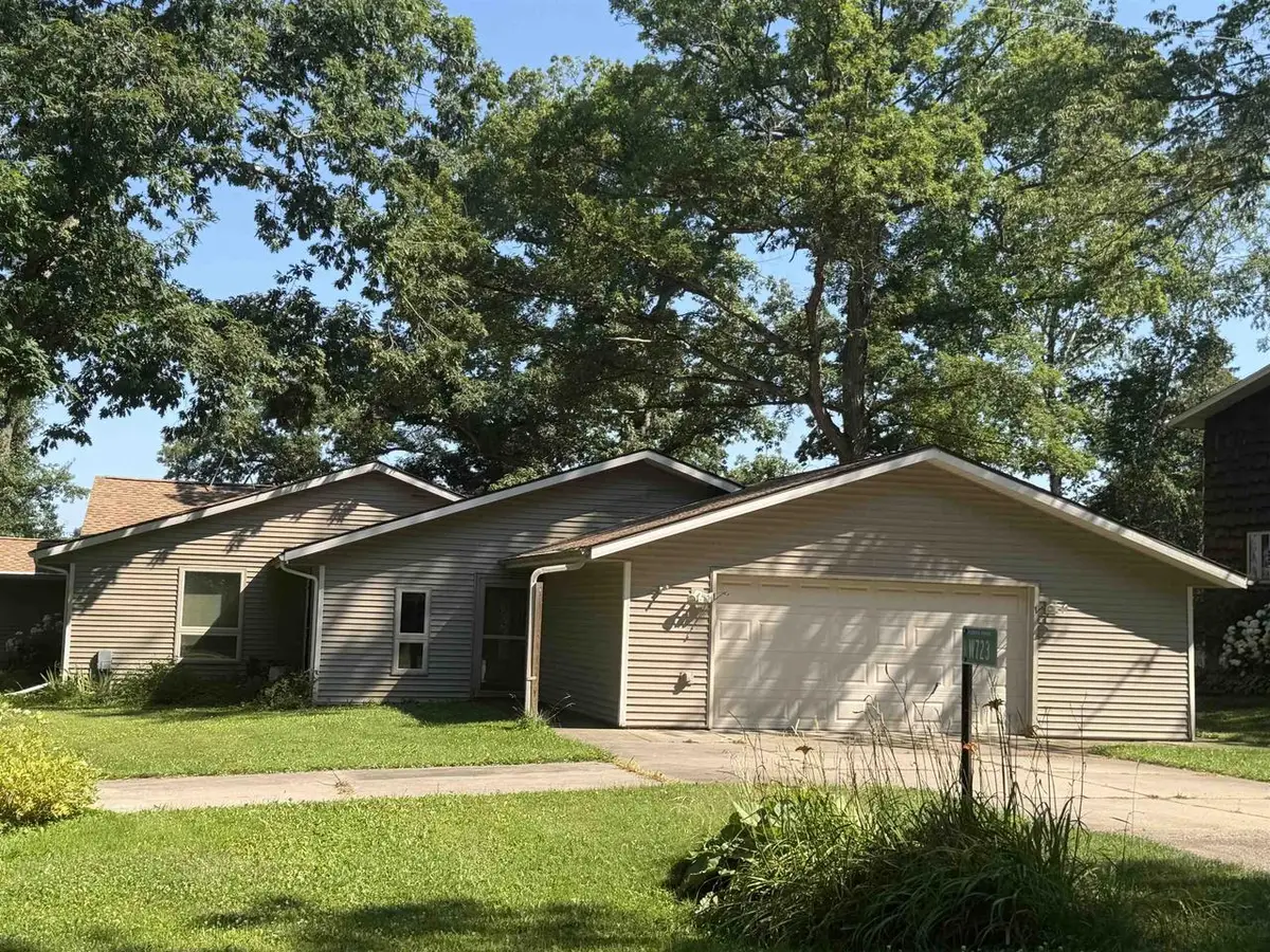 W723 Oak Shore Drive, Fall River, WI 53932 - #1