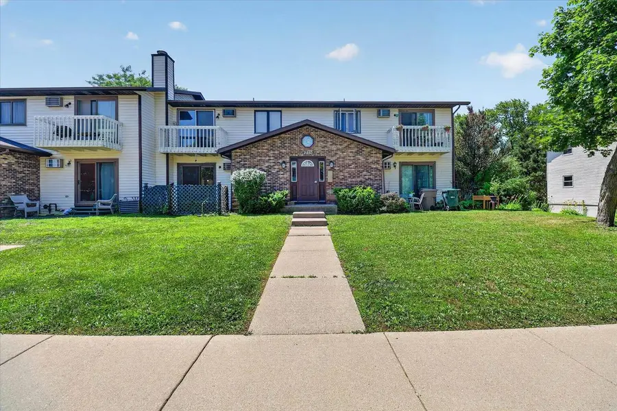 2850 Cimarron Trail #1, Madison, WI 53719 - #3
