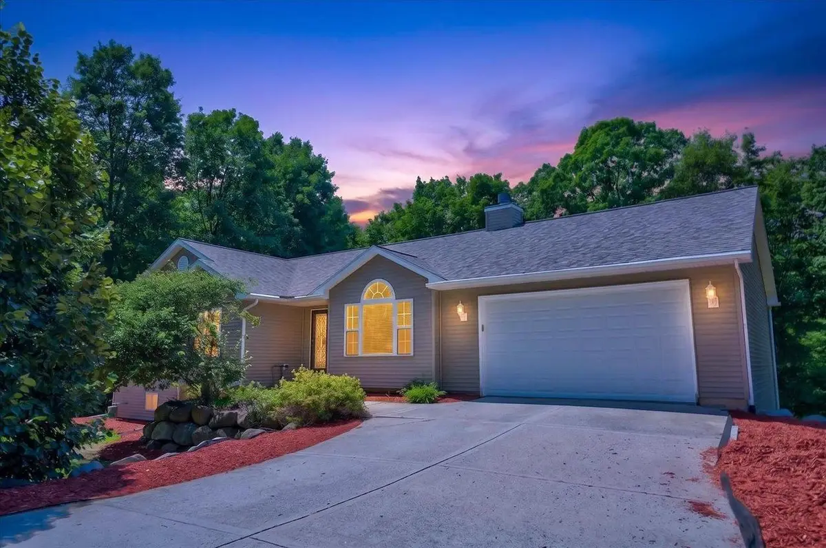 4729 Gaston Circle, Cottage Grove, WI 53527 - #1