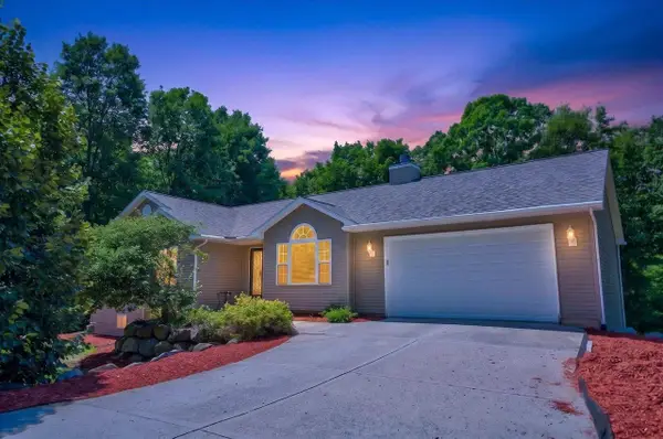 4729 Gaston Circle, Cottage Grove, WI 53527