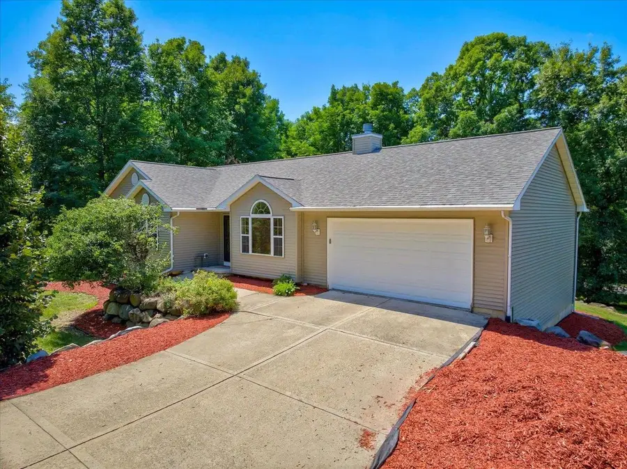 4729 Gaston Circle, Cottage Grove, WI 53527 - #3