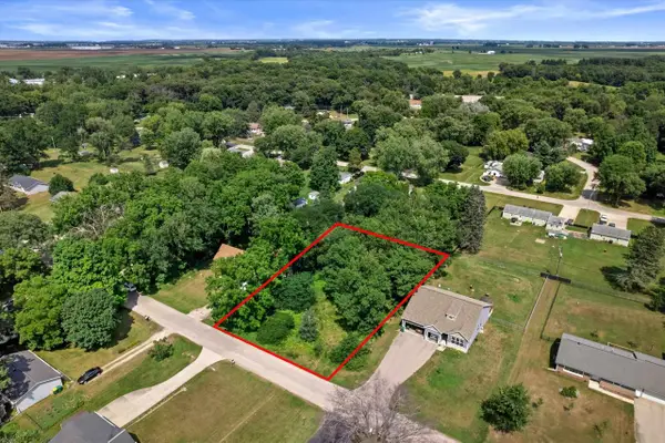 5441 S Driftwood Drive, Janesville, WI 53546