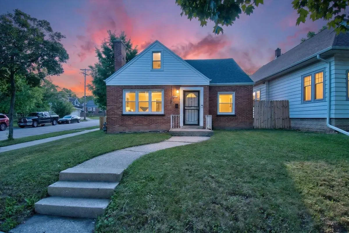 4576 N 40th Street, Milwaukee, WI 53209 - #1