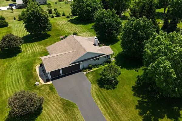 4195 S Satinwood Drive, Beloit, WI 53511