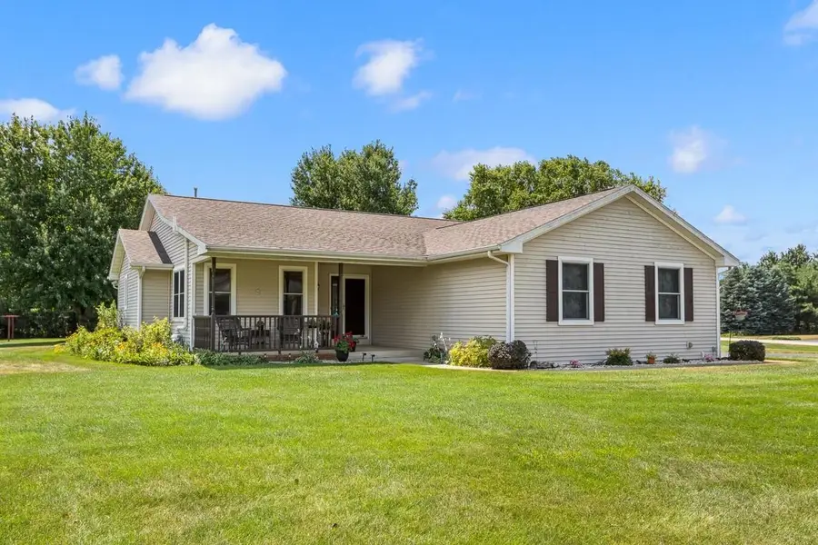 4195 S Satinwood Drive, Beloit, WI 53511 - #2