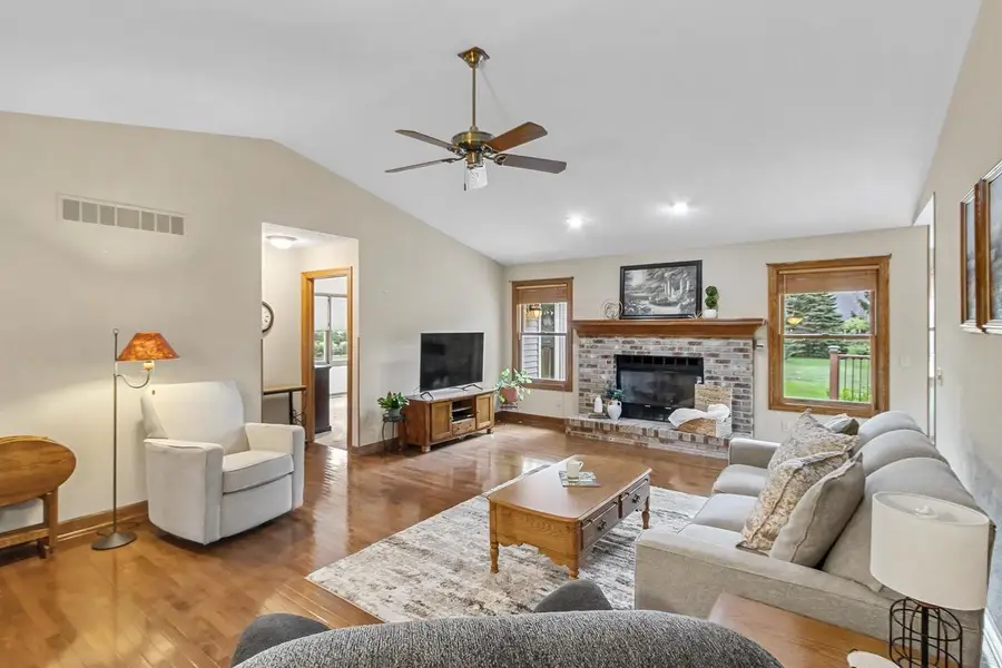 4195 S Satinwood Drive, Beloit, WI 53511 - #3