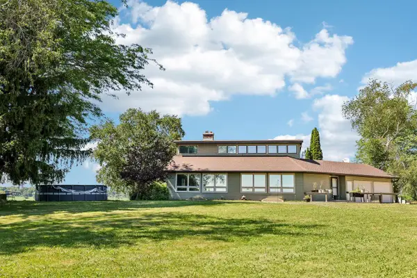 N3943 Oconnor Road, Columbus, WI 53925