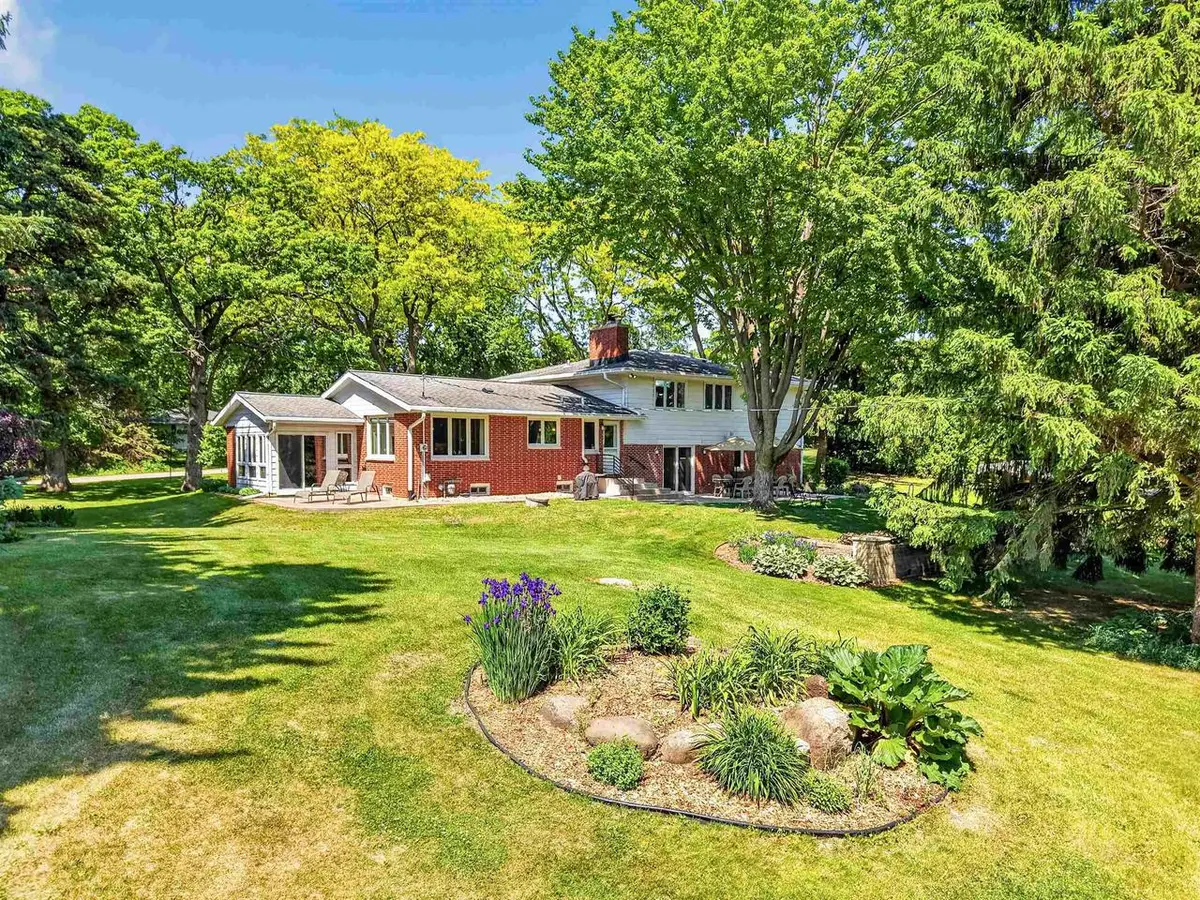 5567 Shamrock Lane, Fitchburg, WI 53711 - #1
