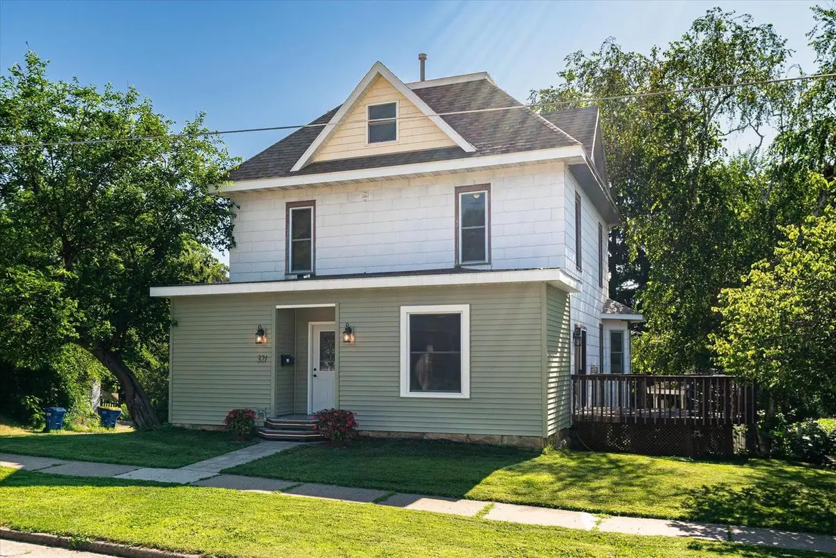 321 N Dunlap Avenue, Viroqua, WI 54665 - #1