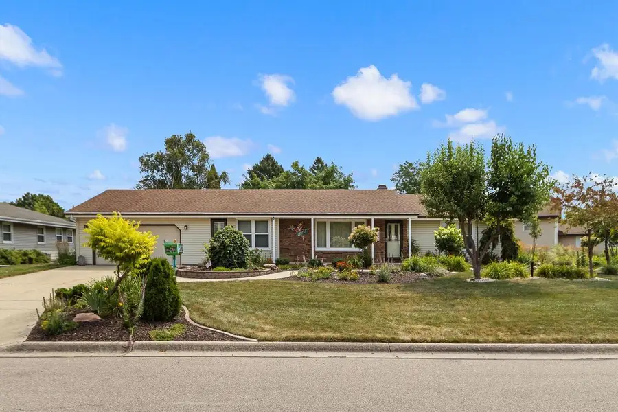 978 Nantucket Drive, Janesville, WI 53546 - #2