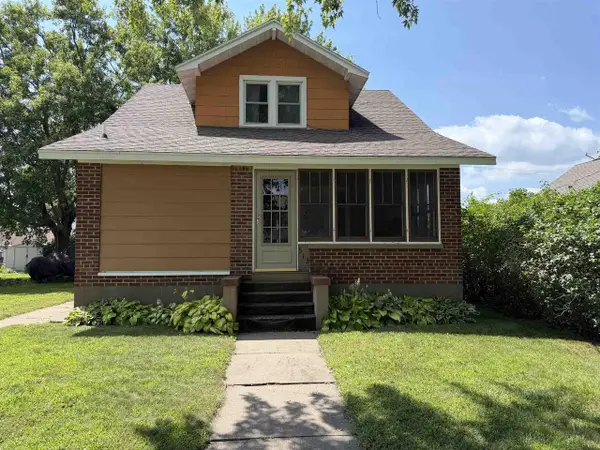 513 N Michigan Street, Prairie Du Chien, WI 53821