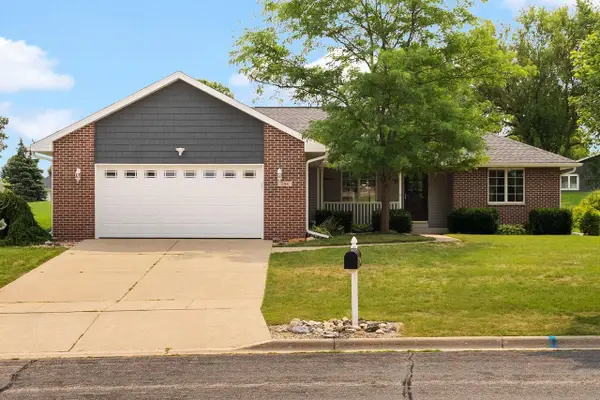 204 Noahs Arc Court, Evansville, WI 53536